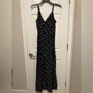 *Forever 21 Black Floral V-Neck Wide Leg Large Jumpsuit #I